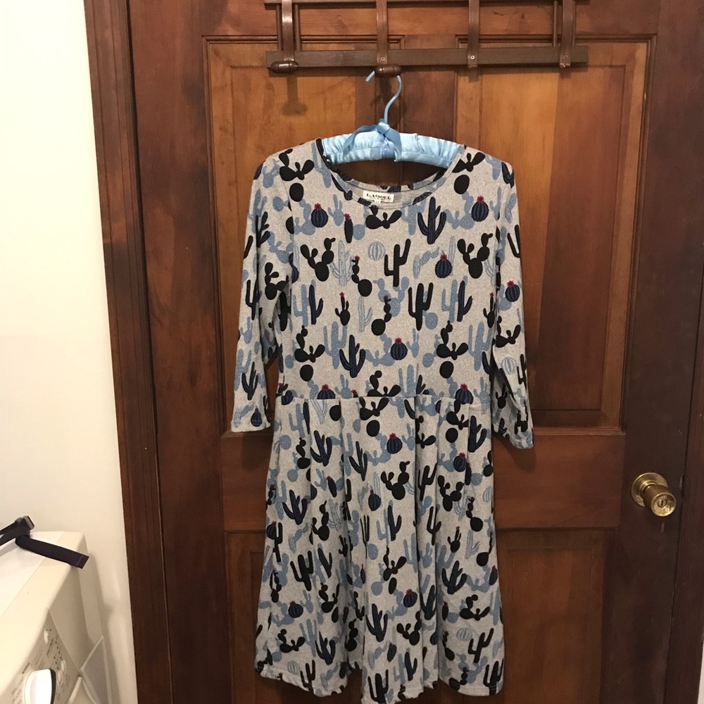 Cactus dress, 3/4 length sleeve